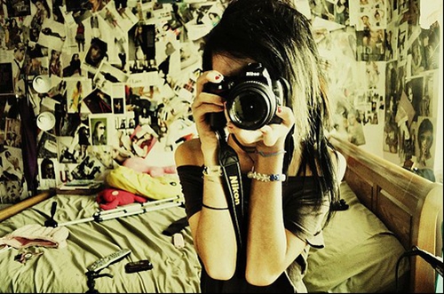 双手抱头的女生头像可猜哪些字10 双手抱头的女生头像可猜哪些字10