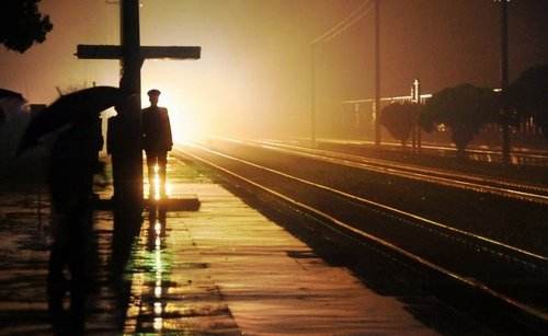 雨中泪dj版劲爆舞曲 雨中泪dj版劲爆舞曲